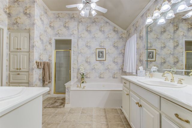5006 Wedgefield Road, Granbury, TX 76049