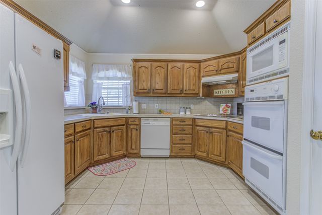 5006 Wedgefield Road, Granbury, TX 76049
