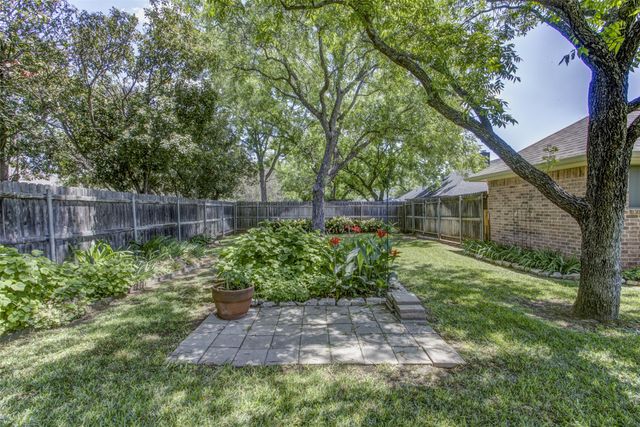 5006 Wedgefield Road, Granbury, TX 76049