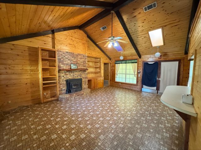 326 CR 4117, Hughes Springs, TX 75656