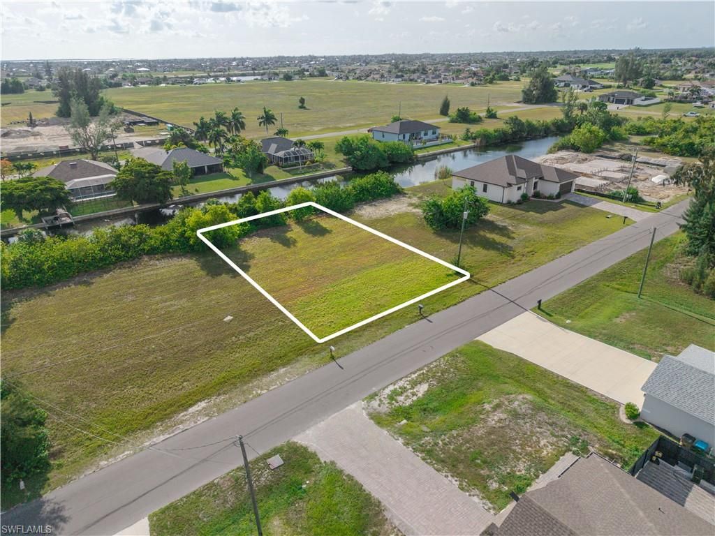 1124 NW 28th AVE, CAPE CORAL, FL 33993 — exterior