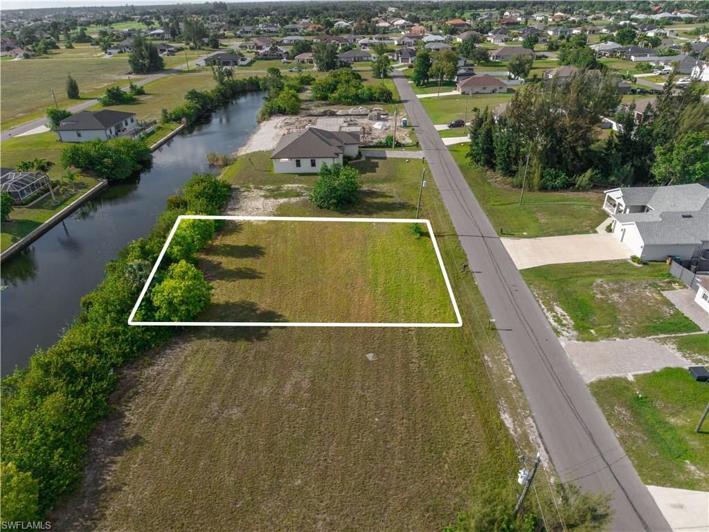 1124 NW 28th AVE, CAPE CORAL, FL 33993 — photo 2