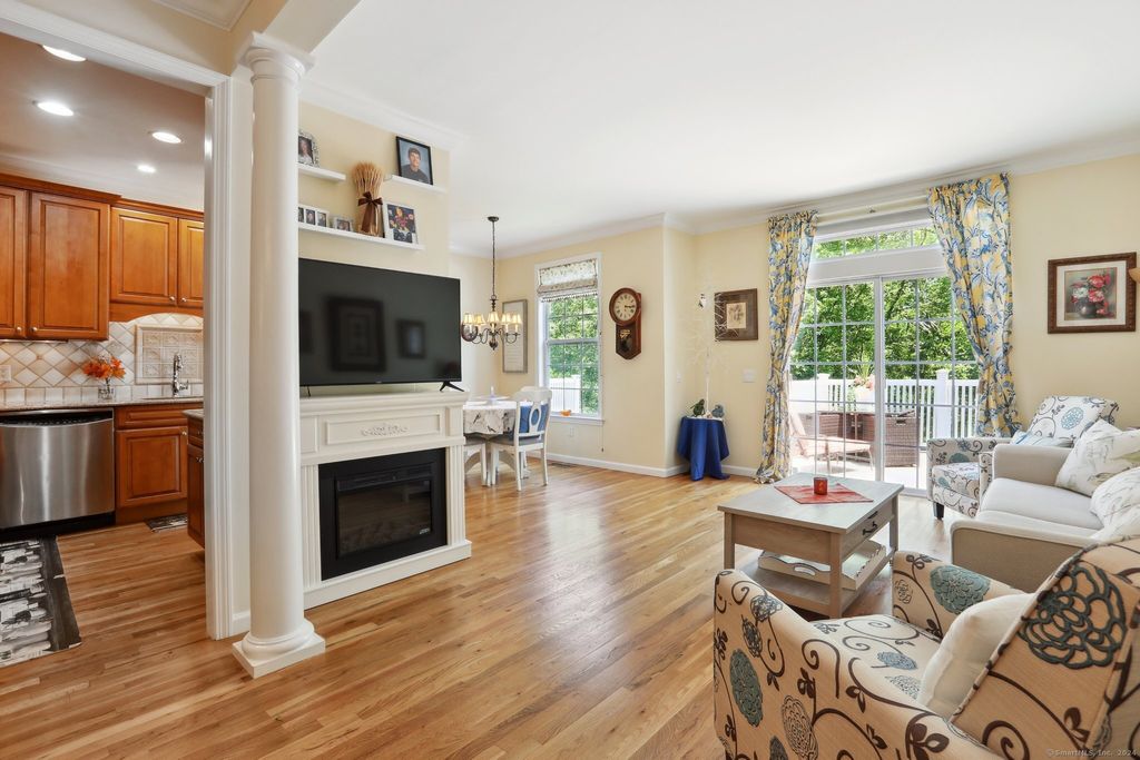 154 Hunter Drive 154, Litchfield, CT 06759
