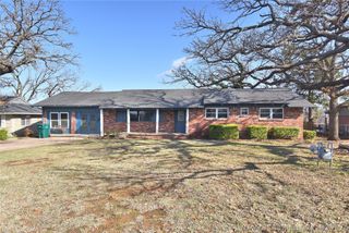 105 E Saddle Rock Road, Sand Springs, OK 74063