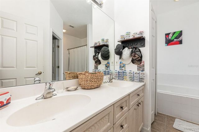 339 MAGICAL WAY, Kissimmee, FL 34744