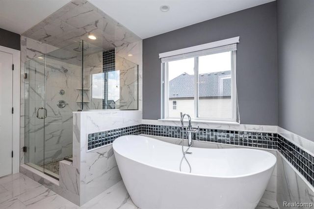 53707 Addington Drive, Macomb, MI 48042