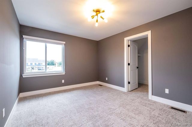 53707 Addington Drive, Macomb, MI 48042