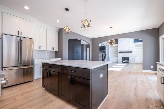 53707 Addington Drive, Macomb, MI 48042