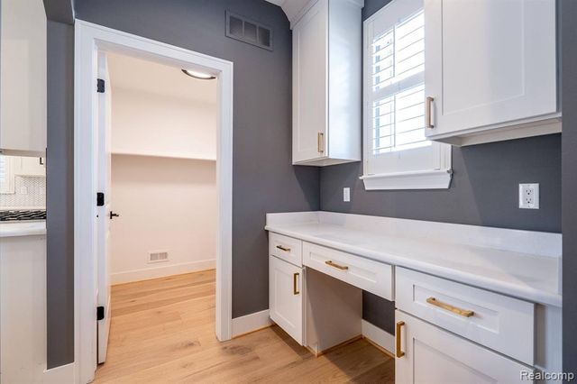 53707 Addington Drive, Macomb, MI 48042