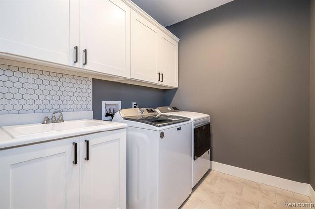 53707 Addington Drive, Macomb, MI 48042