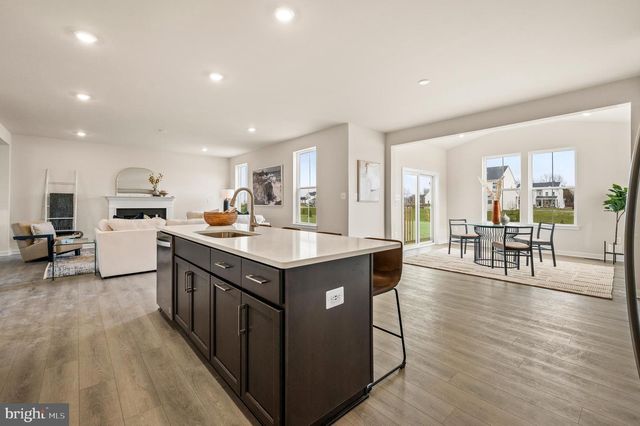 411 CROWNLEAF DR, Middletown, DE 19709