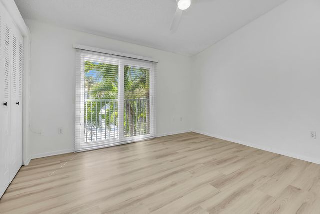1006 Jeffery Street, Boca Raton, FL 33487