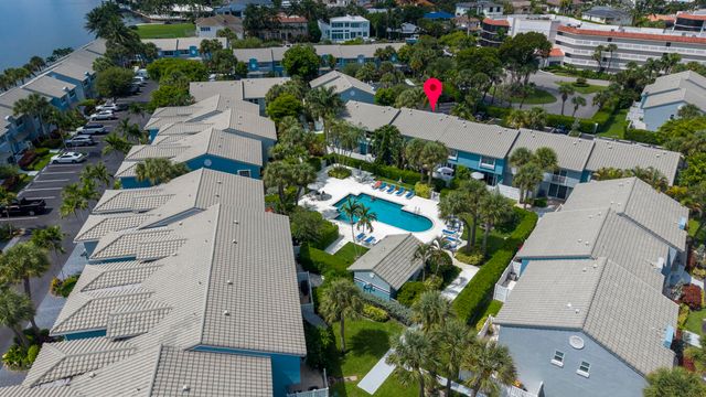 1006 Jeffery Street, Boca Raton, FL 33487