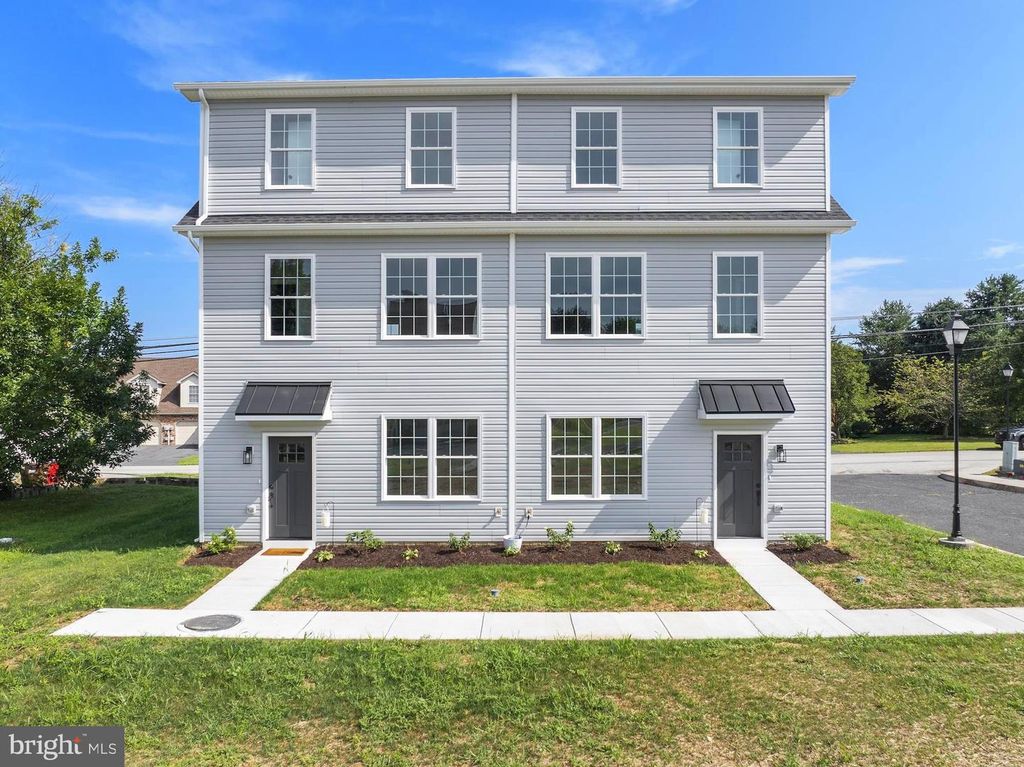 29 WORTZ DR, Fairfield, PA 17320