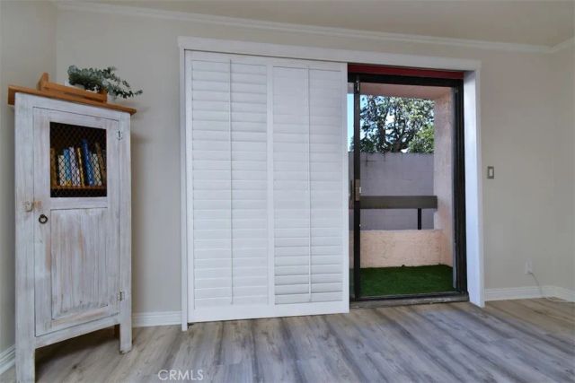 11911 Magnolia Boulevard 16, Valley Village, CA 91607