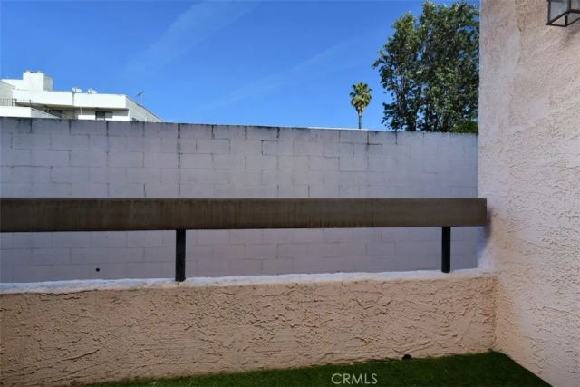 11911 Magnolia Boulevard 16, Valley Village, CA 91607