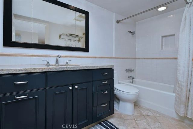 11911 Magnolia Boulevard 16, Valley Village, CA 91607