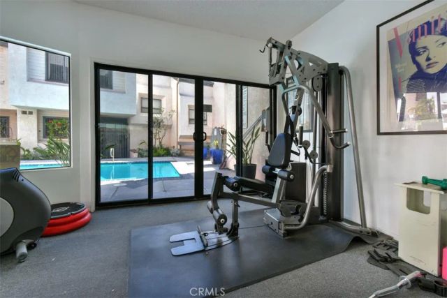 11911 Magnolia Boulevard 16, Valley Village, CA 91607