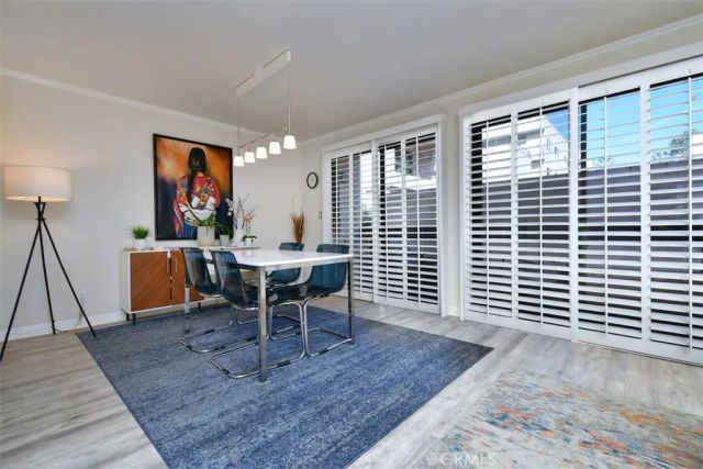 11911 Magnolia Boulevard 16, Valley Village, CA 91607