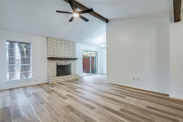 1306 Glenda DR A, Round Rock, TX 78681
