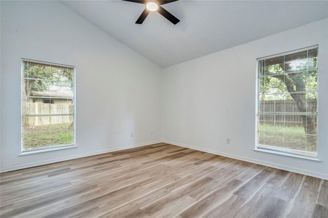 1306 Glenda DR A, Round Rock, TX 78681
