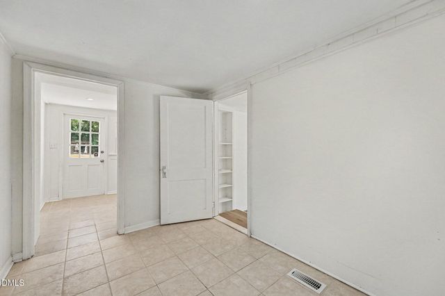 207 Old Post Road, Erwin, NC 28339