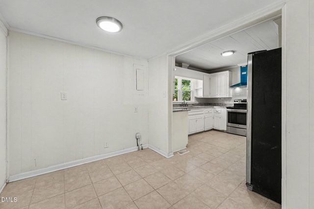 207 Old Post Road, Erwin, NC 28339