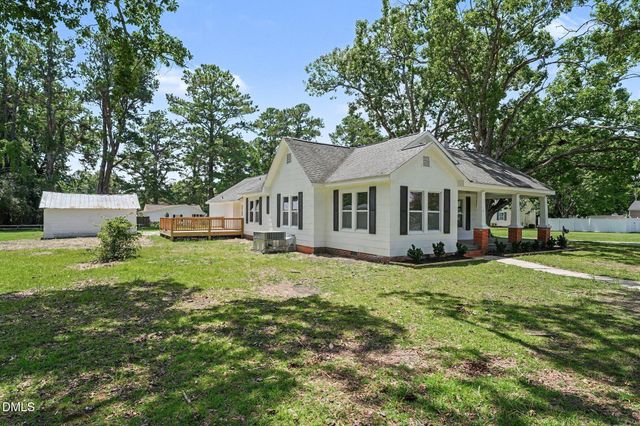 207 Old Post Road, Erwin, NC 28339
