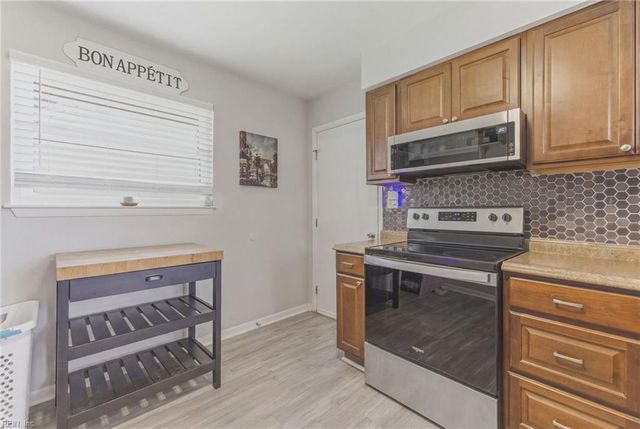 1061 Tall Oak DR, Virginia Beach, VA 23462