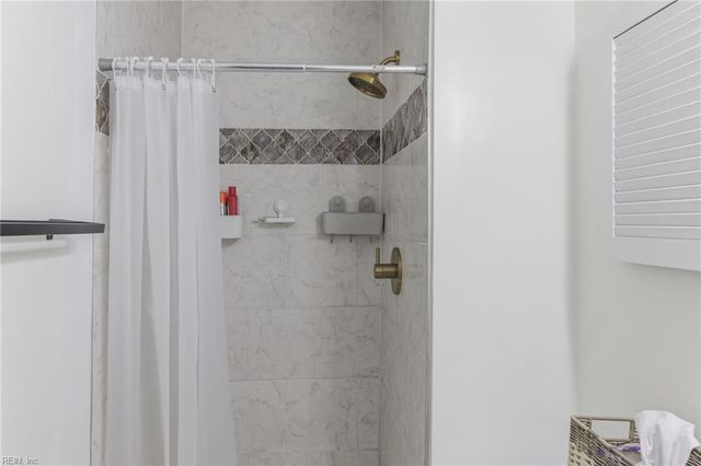 1061 Tall Oak DR, Virginia Beach, VA 23462