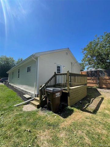 5685 Venice Road, Newport, MI 48166
