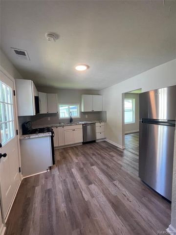 5685 Venice Road, Newport, MI 48166