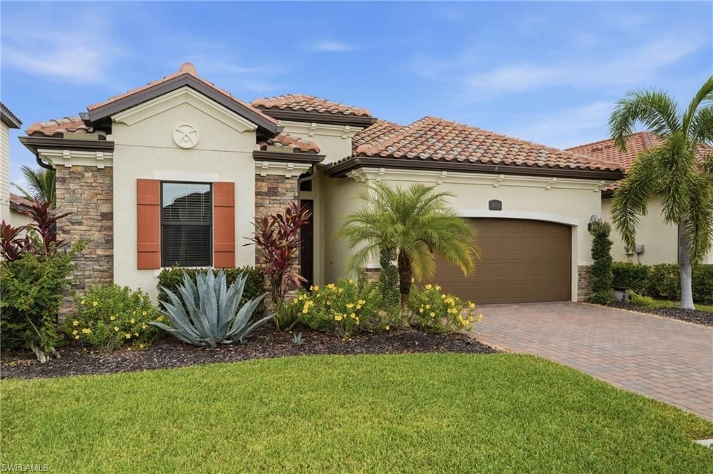 28004 Foxrock CT, BONITA SPRINGS, FL 34135 — photo 2