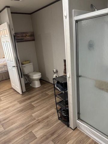 130 Zafiro LN, Del Valle, TX 78617