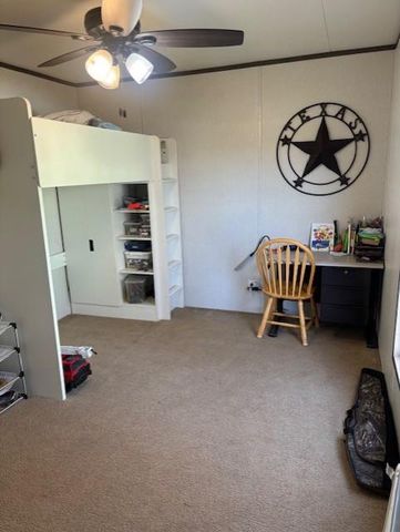 130 Zafiro LN, Del Valle, TX 78617