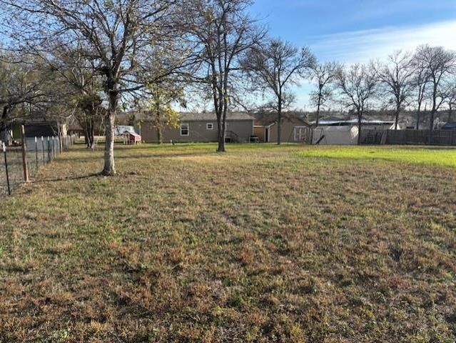 130 Zafiro LN, Del Valle, TX 78617