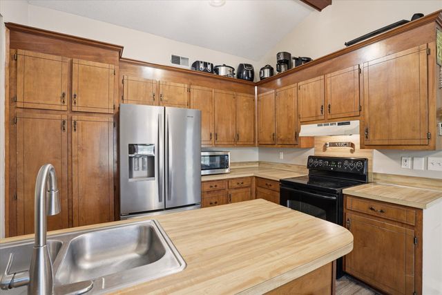 102 Moccasin Court, Summerville, SC 29486