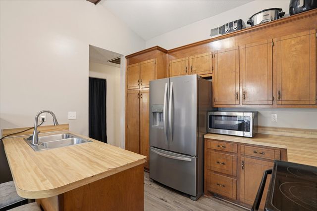 102 Moccasin Court, Summerville, SC 29486