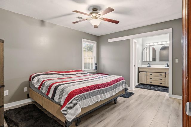 102 Moccasin Court, Summerville, SC 29486