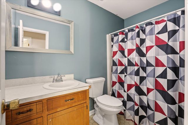 102 Moccasin Court, Summerville, SC 29486