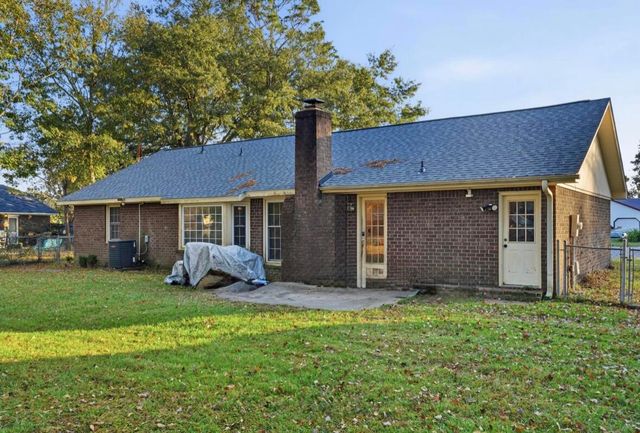 102 Moccasin Court, Summerville, SC 29486