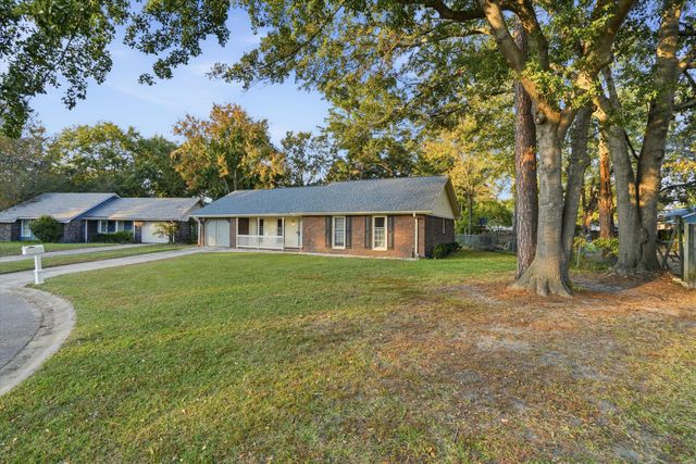 102 Moccasin Court, Summerville, SC 29486