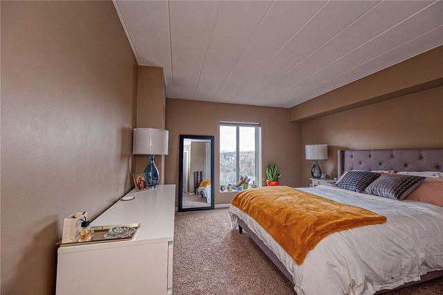 5 Bayard Rd 621, Shadyside, PA 15213