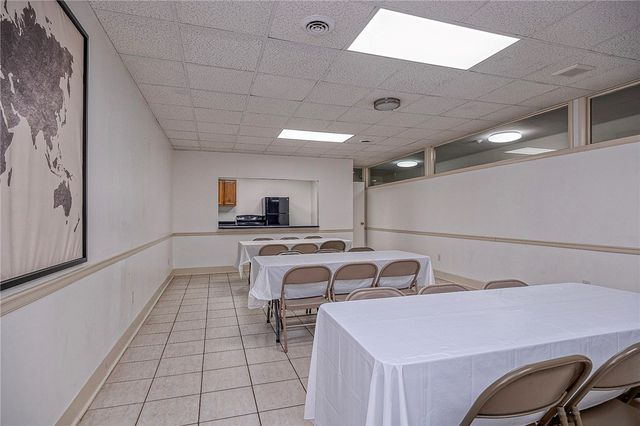 5 Bayard Rd 621, Shadyside, PA 15213