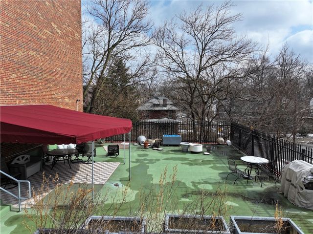 5 Bayard Rd 621, Shadyside, PA 15213