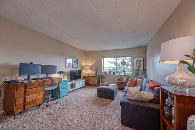 5 Bayard Rd 621, Shadyside, PA 15213