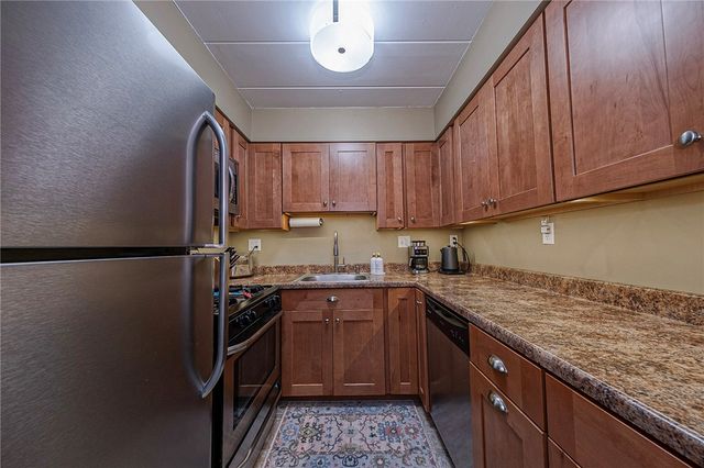 5 Bayard Rd 621, Shadyside, PA 15213