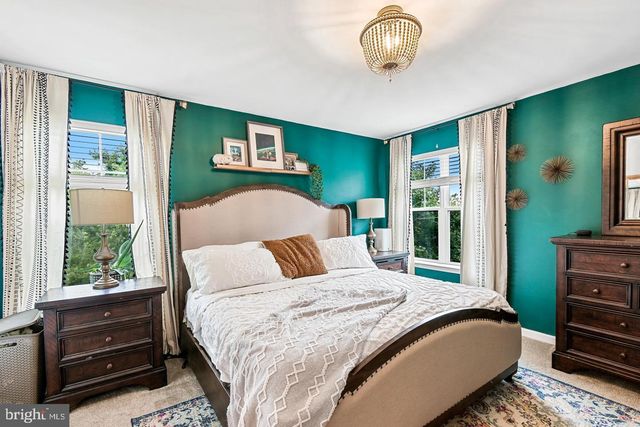 26 HIGH ST, Phoenixville, PA 19460