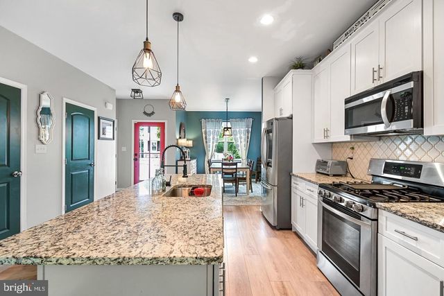 26 HIGH ST, Phoenixville, PA 19460