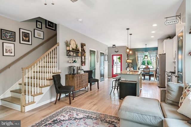 26 HIGH ST, Phoenixville, PA 19460